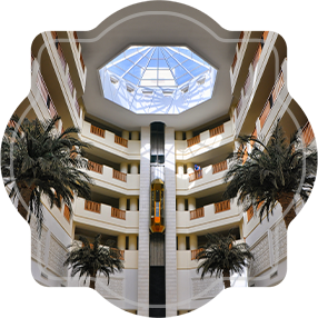 Hotel & palace